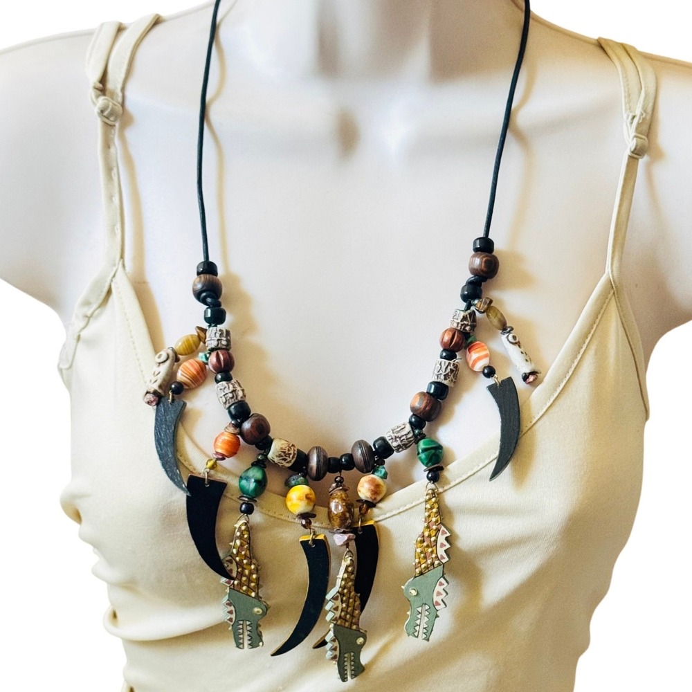 VTG Alligator Crocodile Wood Charm Necklace Whimsical Statement Glass Beaded 34"